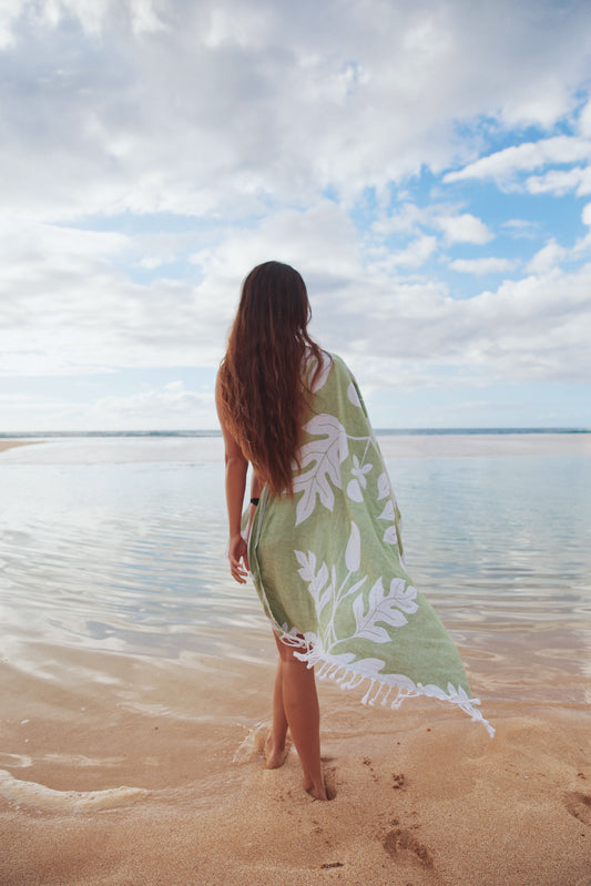 ‘Ohana ‘Ulu Print Turkish Beach Towel